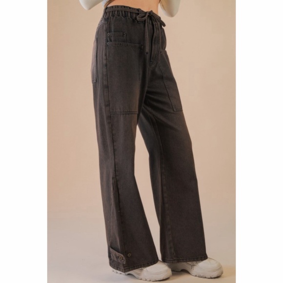 NEW! Brown Prewashed Oversized Wide Leg Jeans with Elastic Waist & Bottom Button - Picture 3 of 5